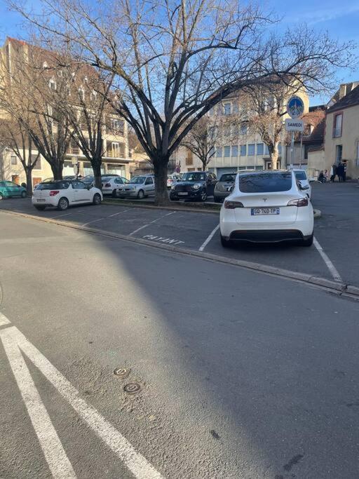 Au Coeur De La Cite Medievale Montluçon Eksteriør billede